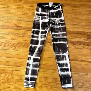 Nike Pro Leggings Womens Small Black White Ankle Compression Pants